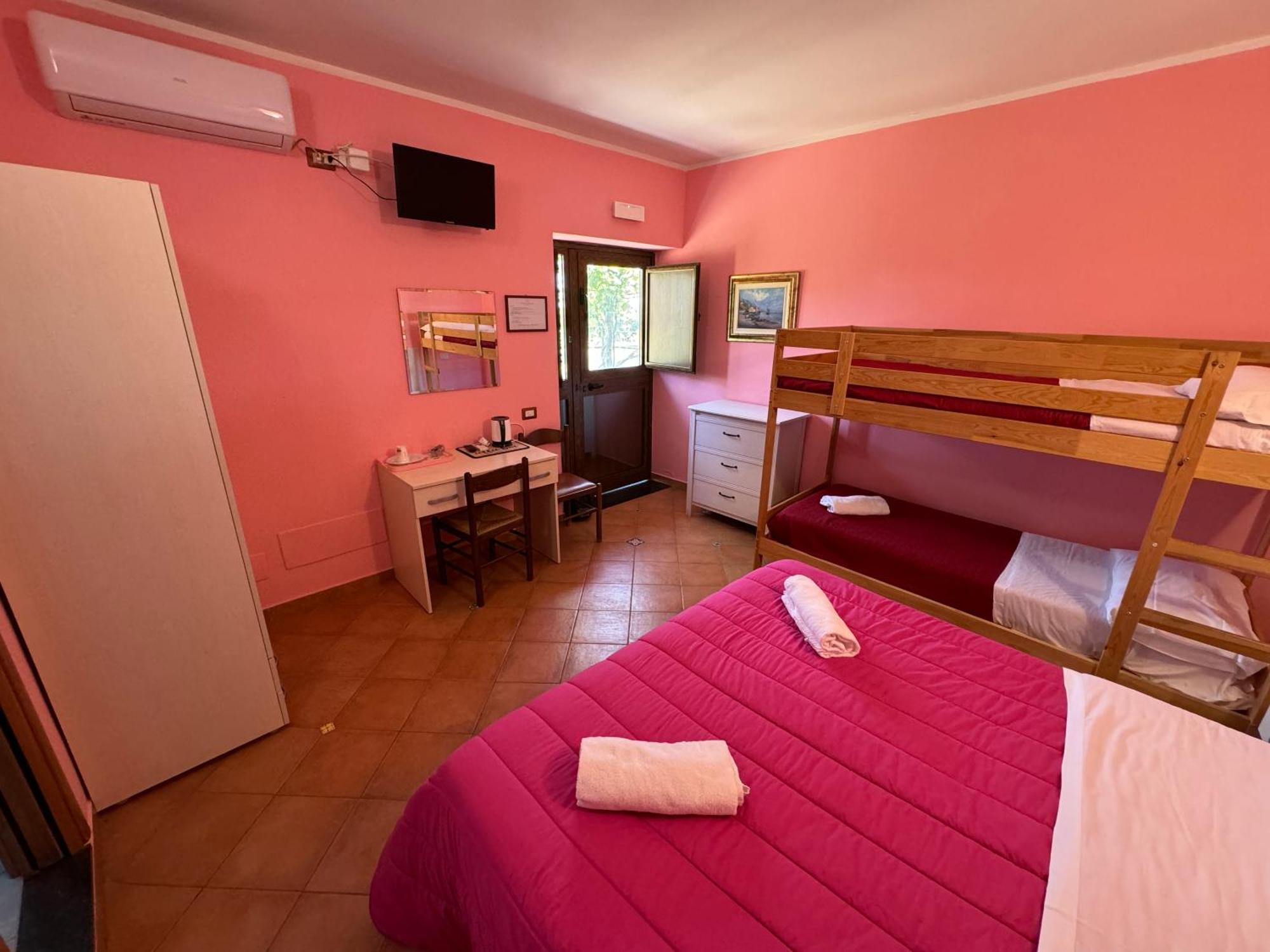 Agriturismo Piccolo Paradiso ピアーノ・ディ・ソッレント エクステリア 写真